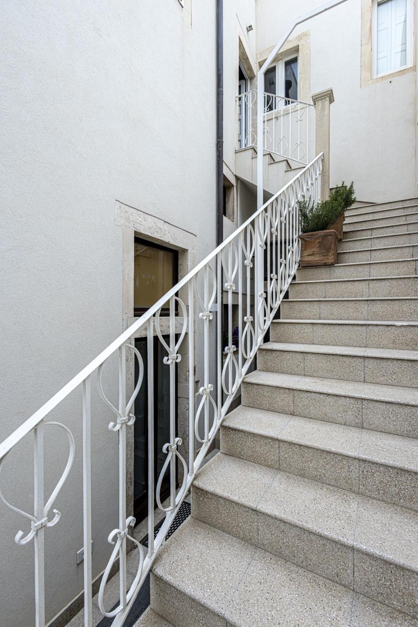 Lakkios charming suites&rooms Syracuse Exterior foto